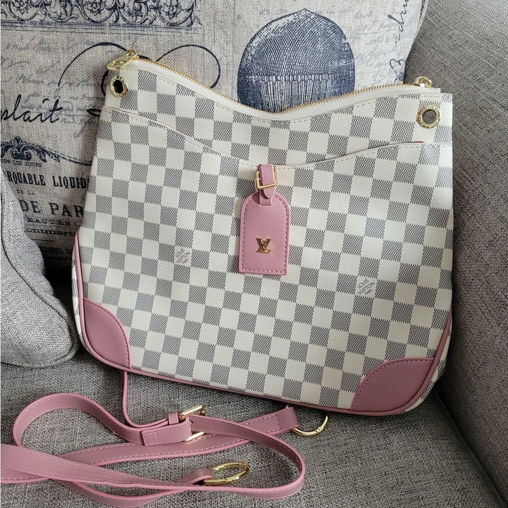 Nwt monogrammed Lv crossbody bag